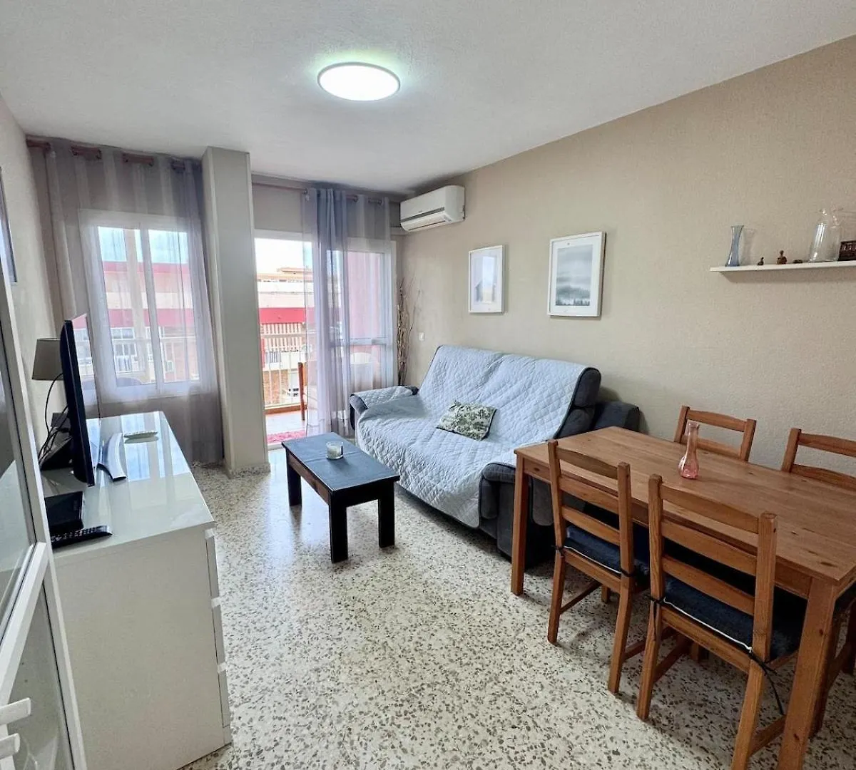 Cozy Apartment In Prime Location - Бенальмадена 0*,