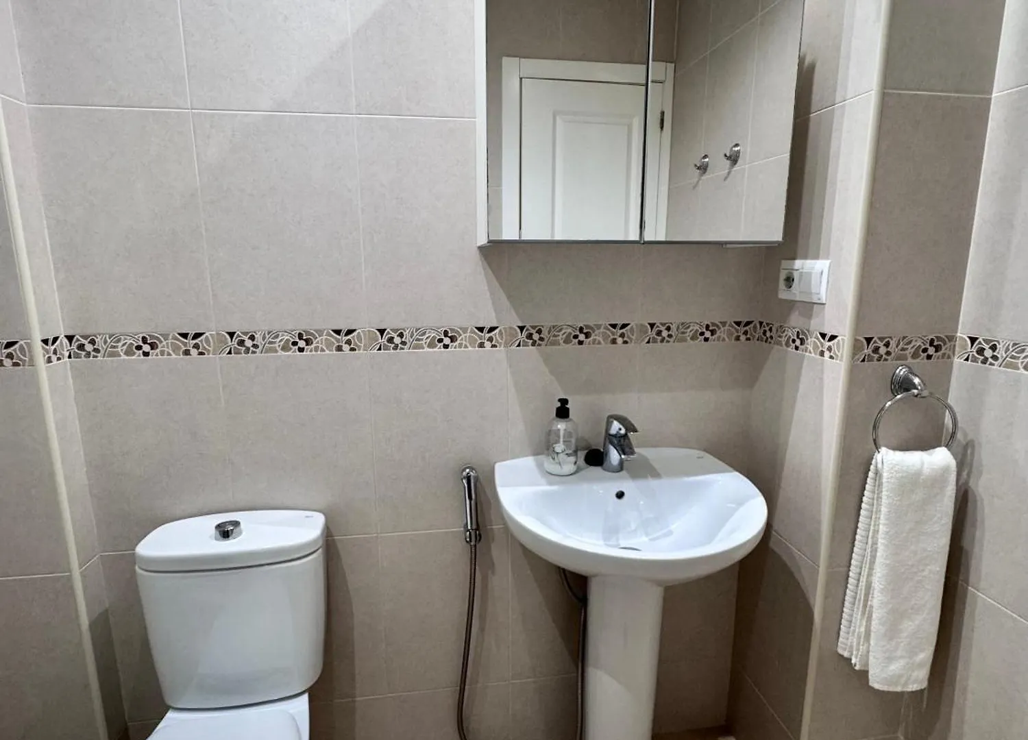 Cozy Apartment In Prime Location - Бенальмадена
