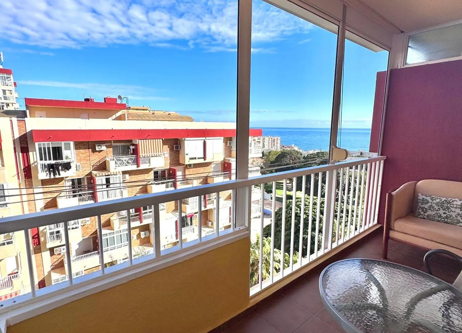 Cozy Apartment In Prime Location - Бенальмадена 0*,