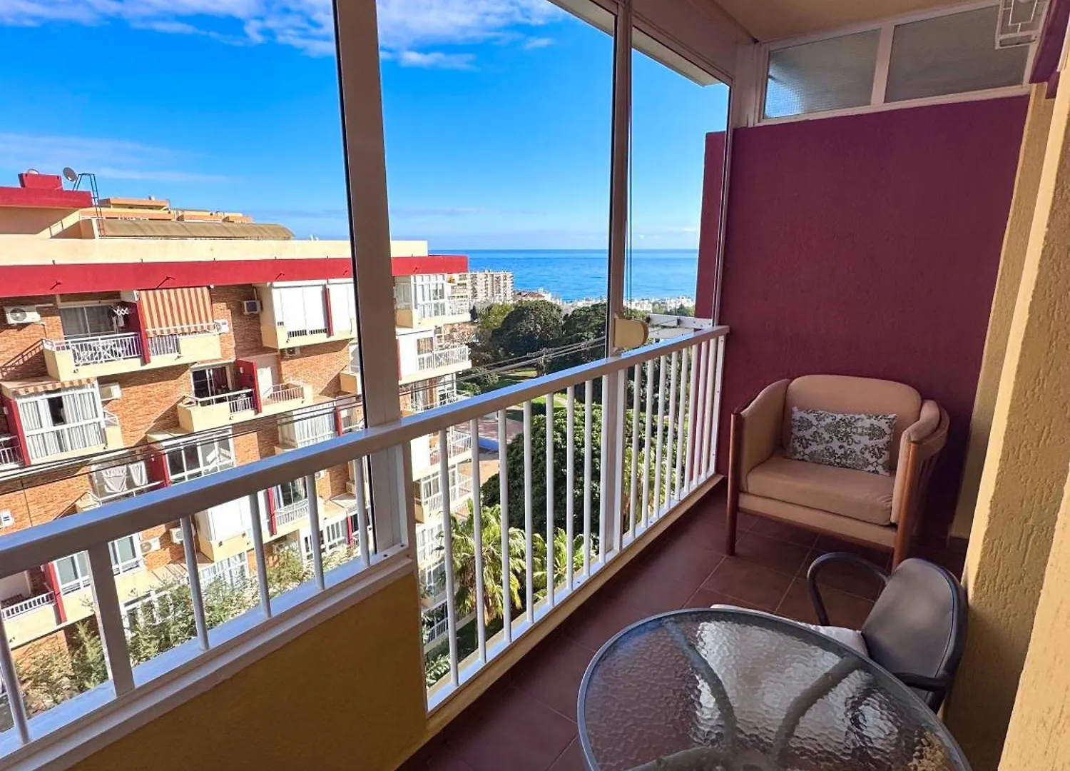 Cozy Apartment In Prime Location - Benalmadena 0*,  Spain